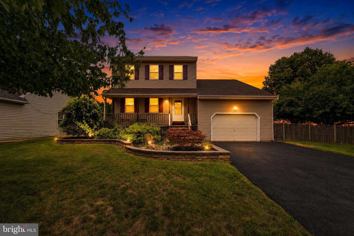 1934 Colonial Drive, Croydon