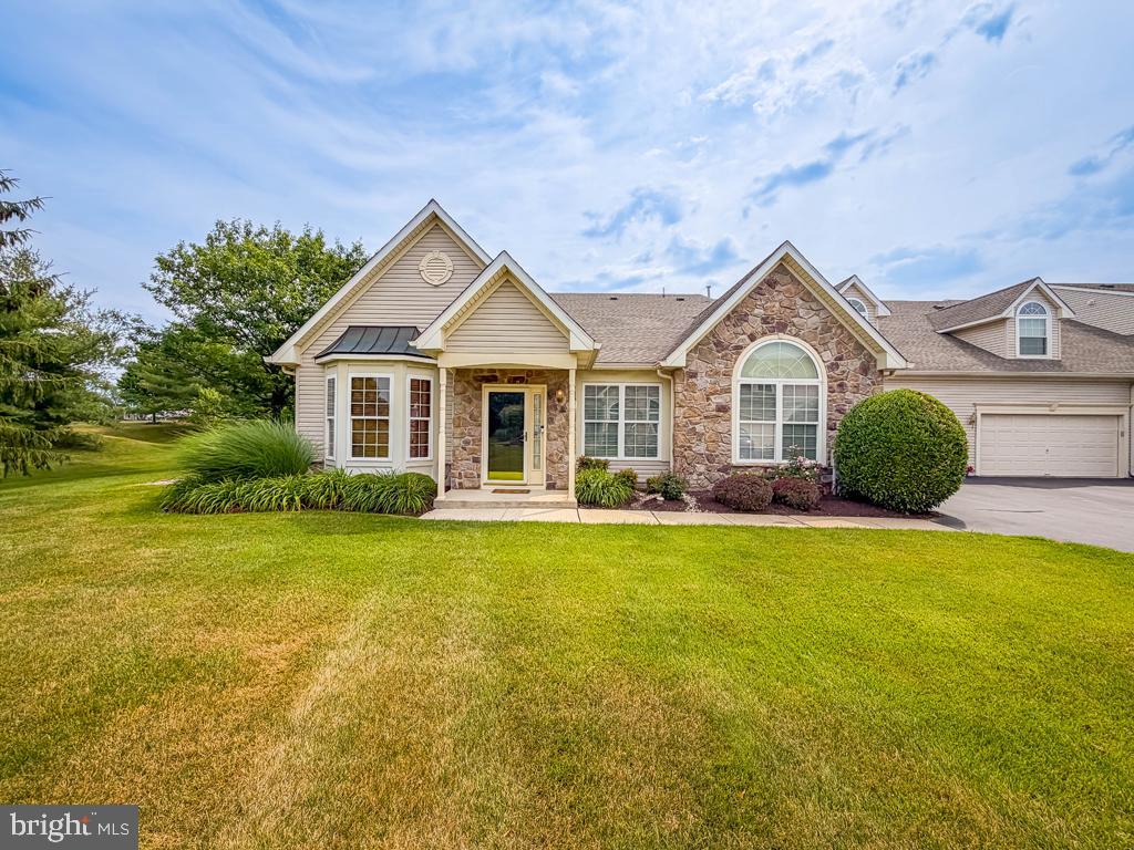 233 Shady Brook Drive, Langhorne