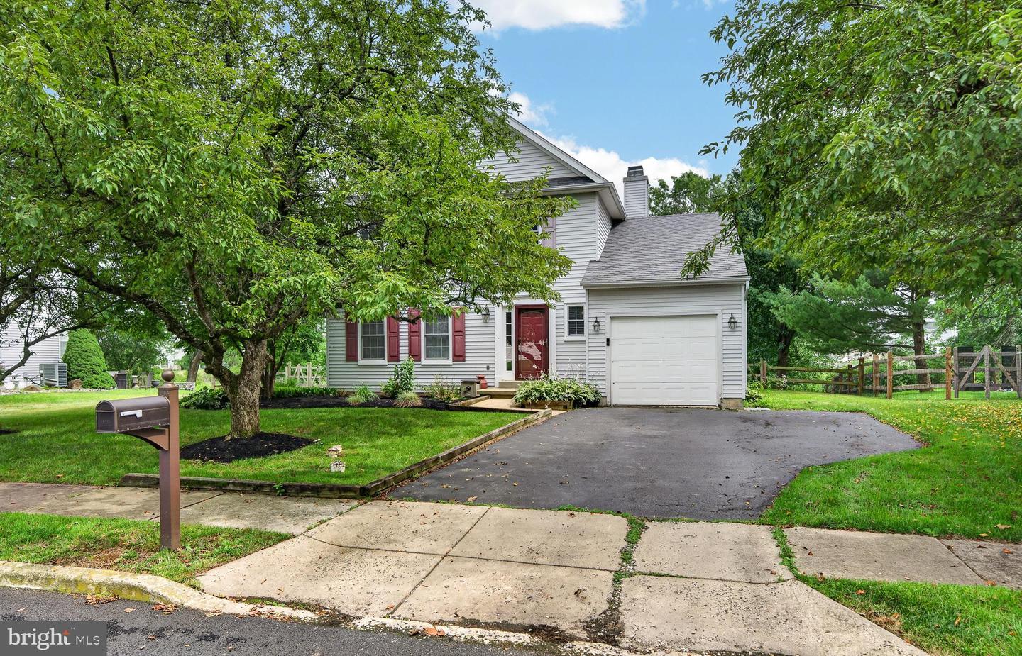 1620 Salem Lane