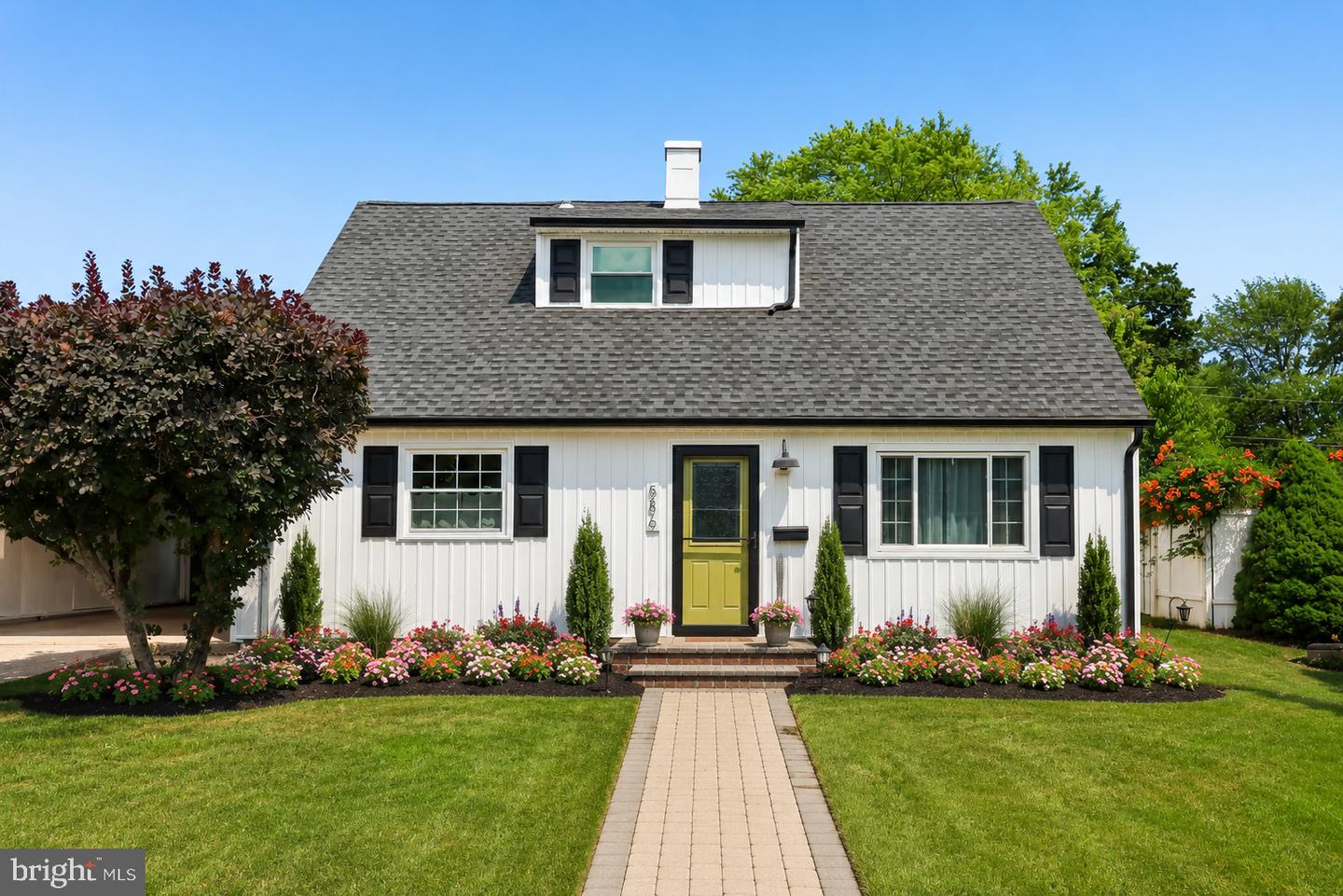 586 Doloro Drive