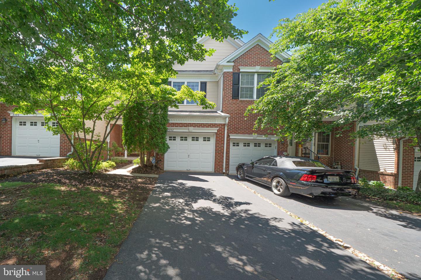2392 S Whittmore