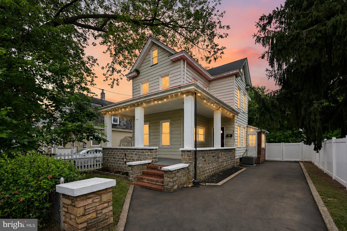 226 Robertson Avenue