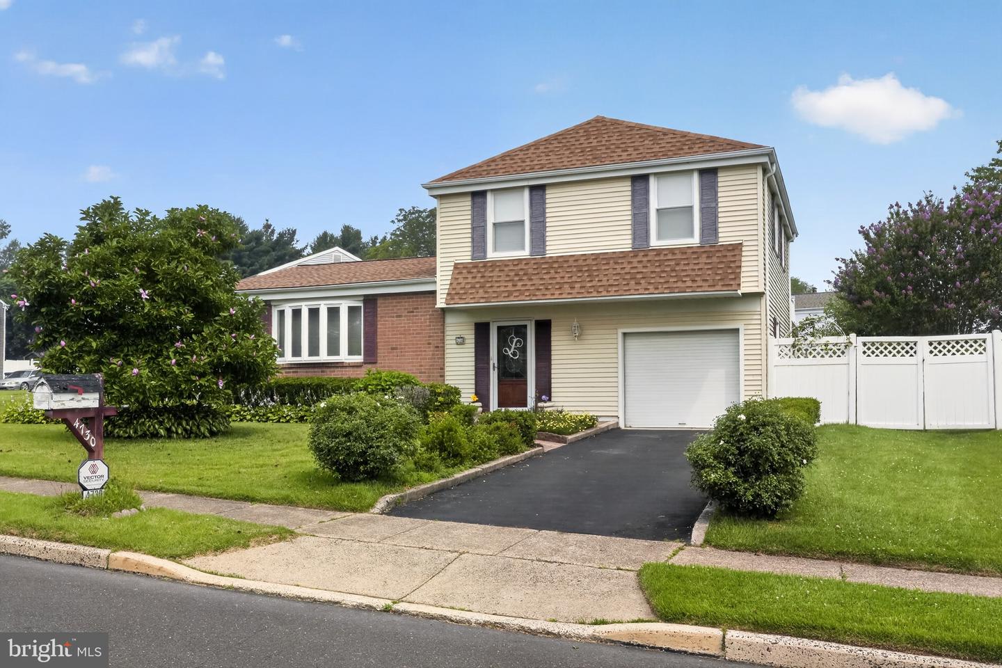 4730 Lanfair Place, Bensalem