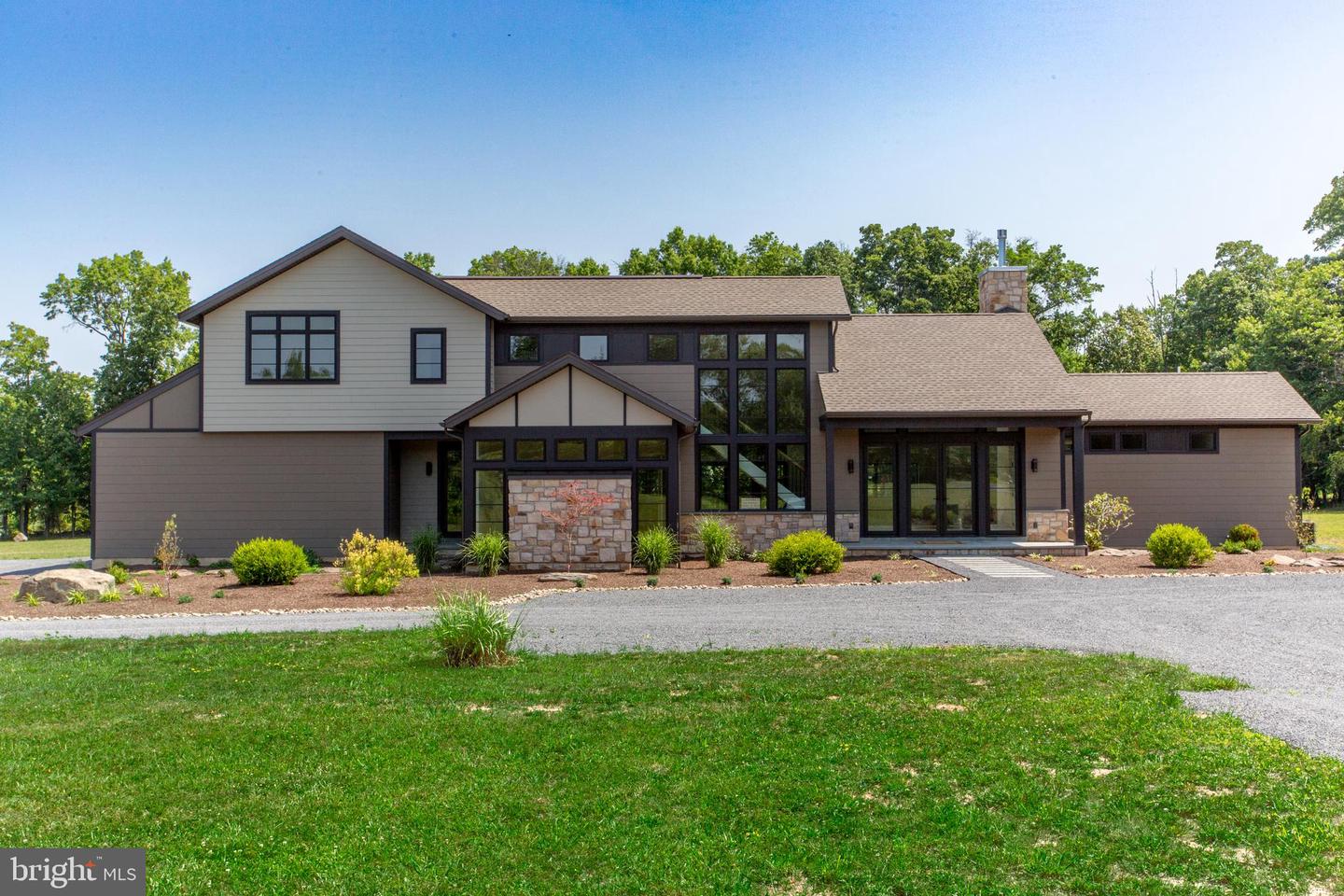 5823 Rodgers Road
