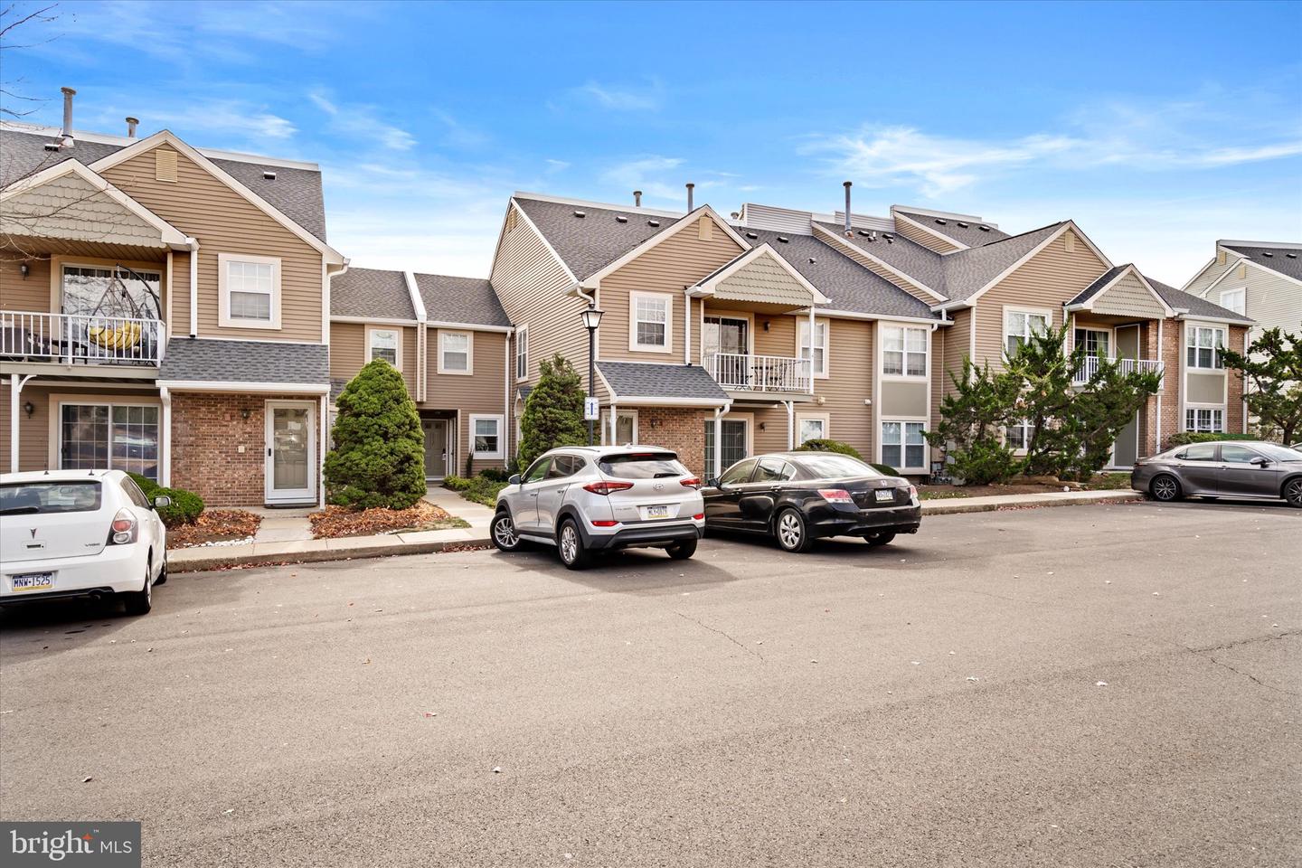 1609 Society Place