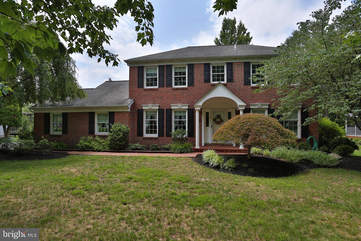 13 Bedford Lane