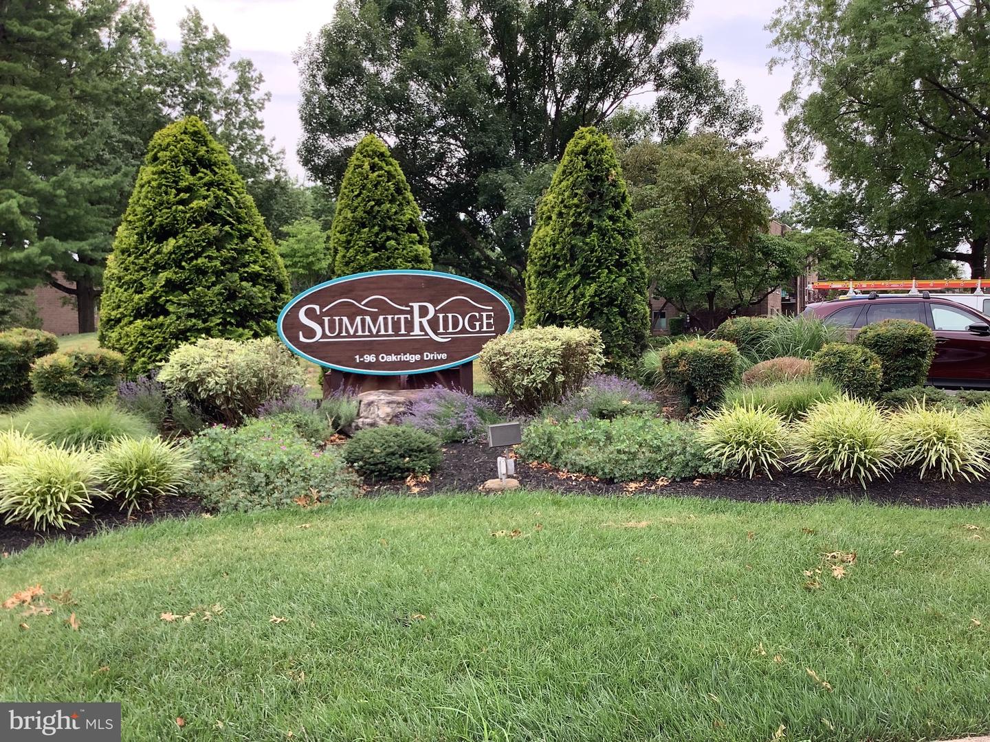 52 Oakridge Drive