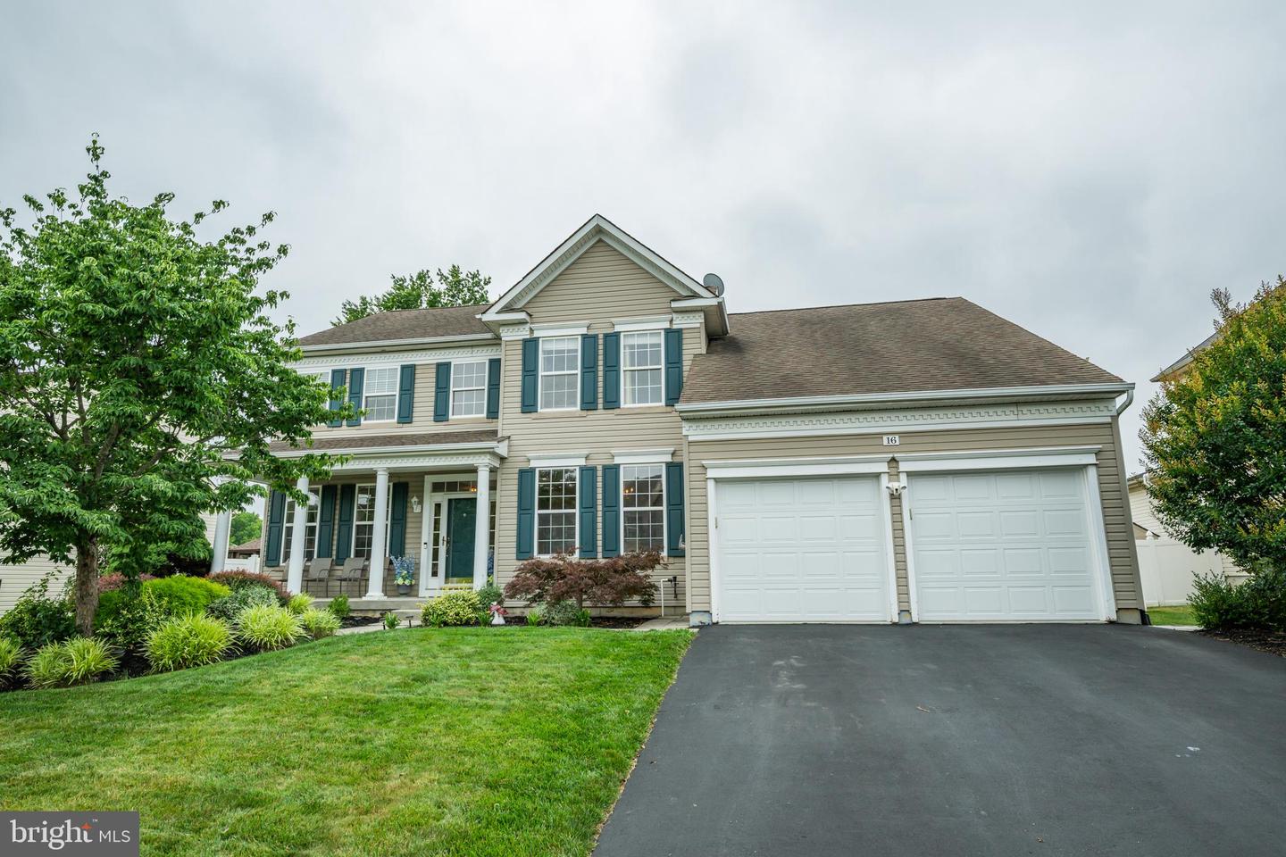 16 Amesbury Road