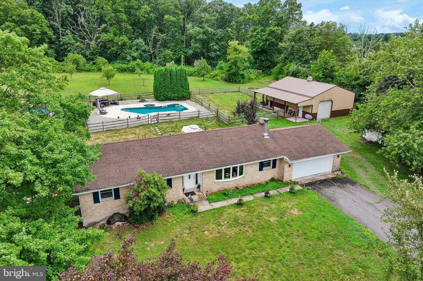 2380 Winding Road
