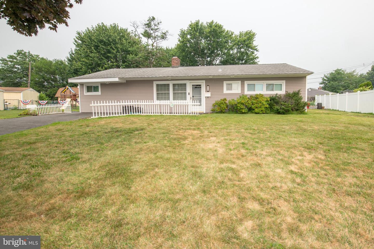 51 Serpentine Lane