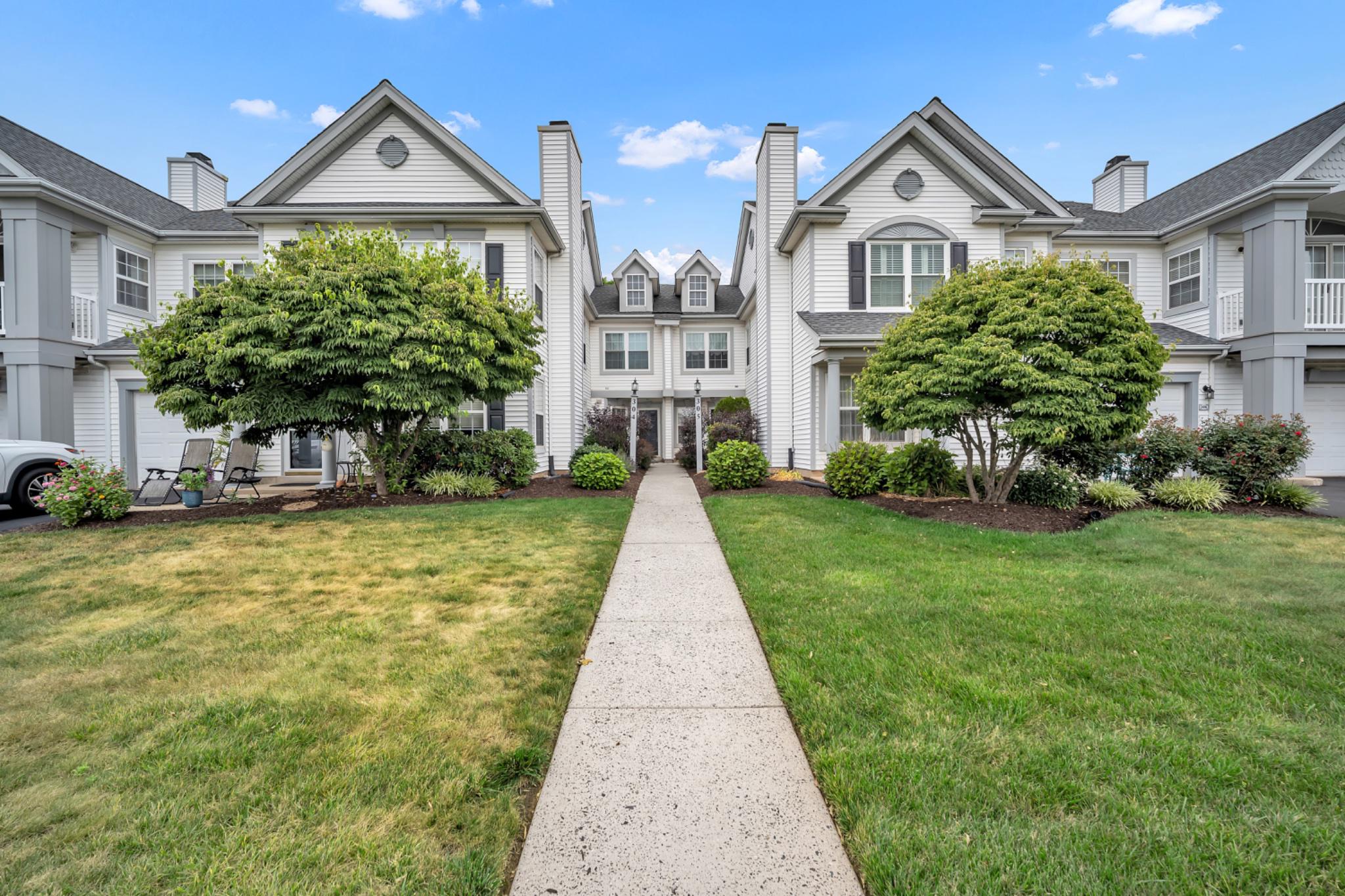 305 Crossroads Drive