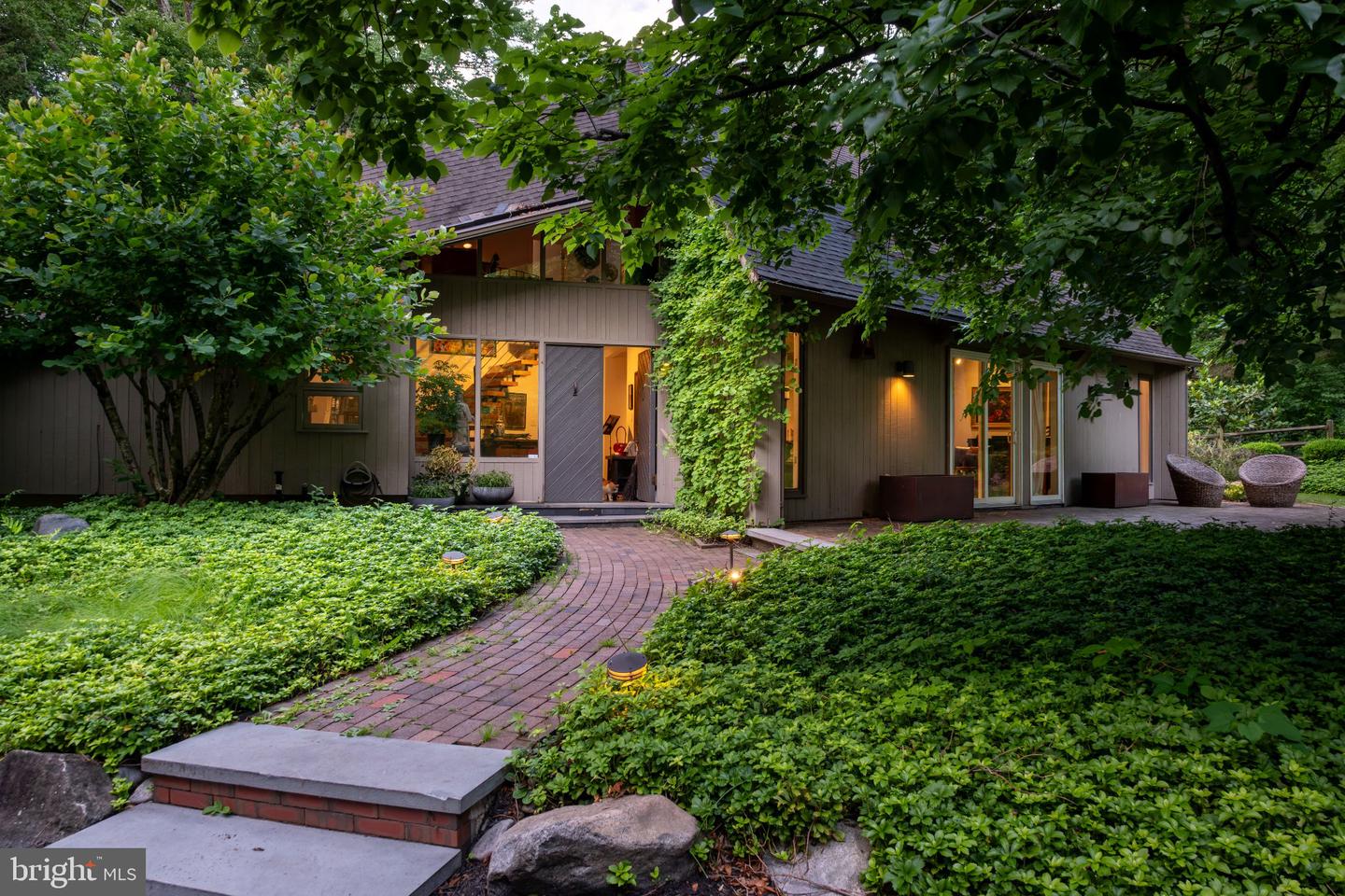 2033 Aquetong, New Hope