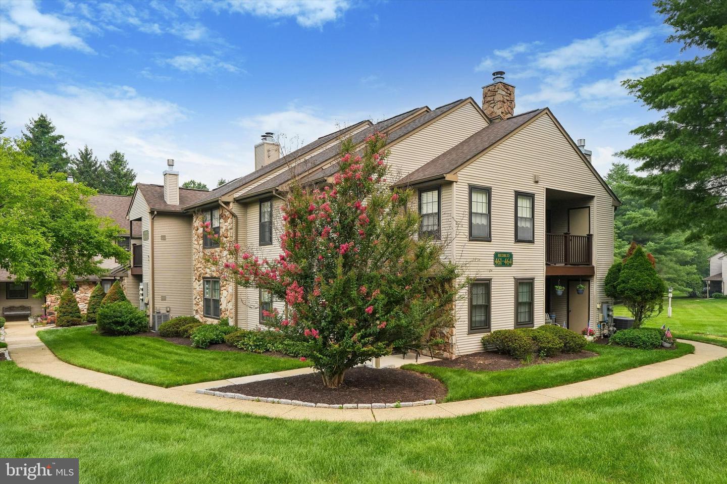 462 Redbud Court