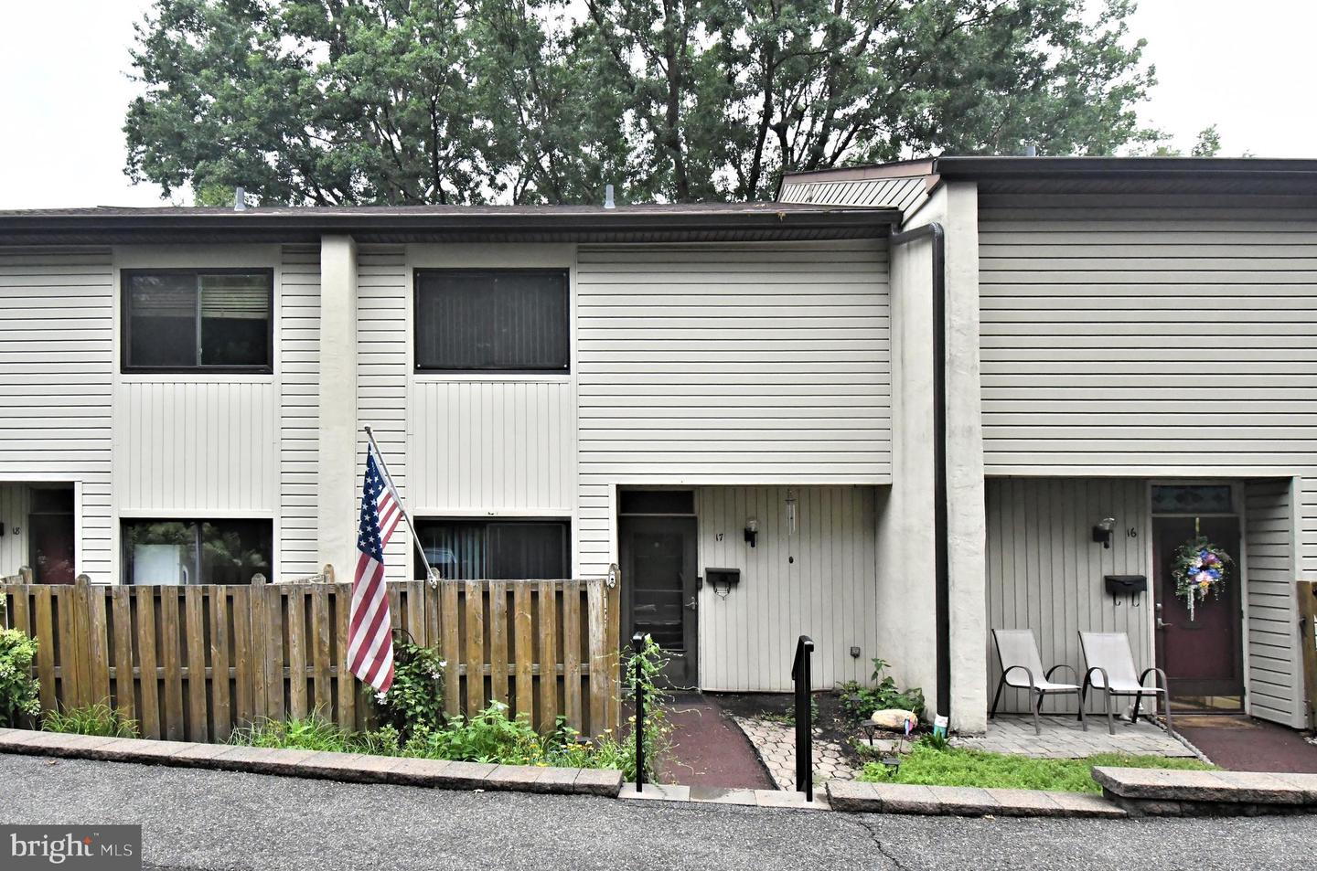 17 Centennial Road