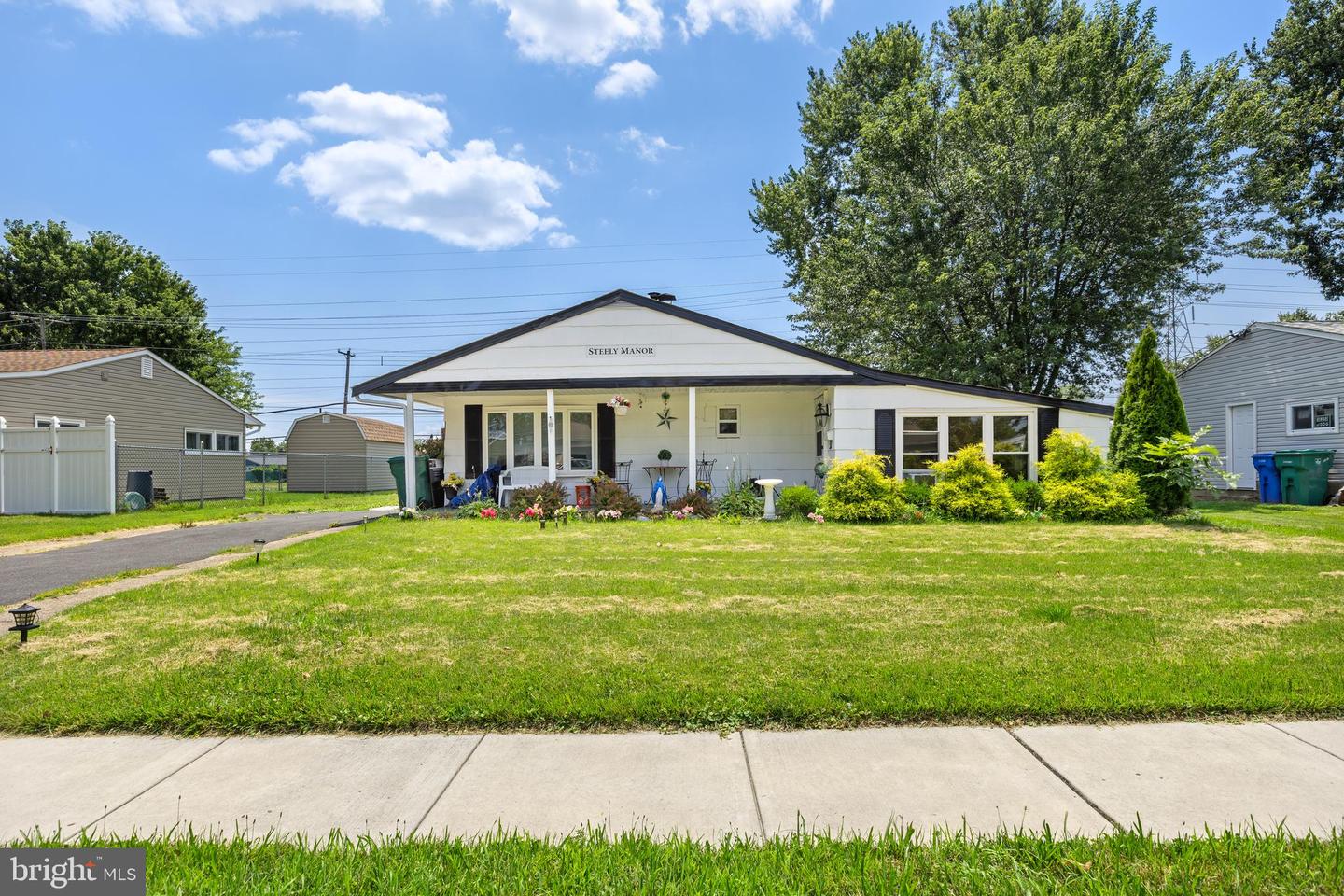 32 Gun Road