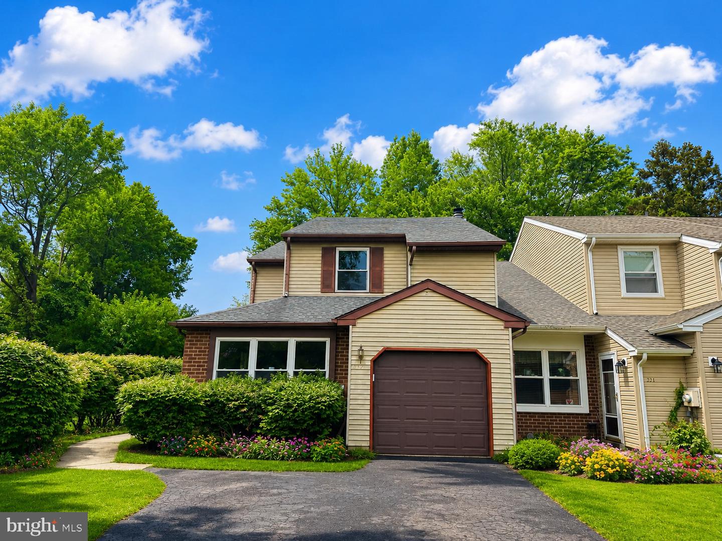 232 S Fieldstone Court #S