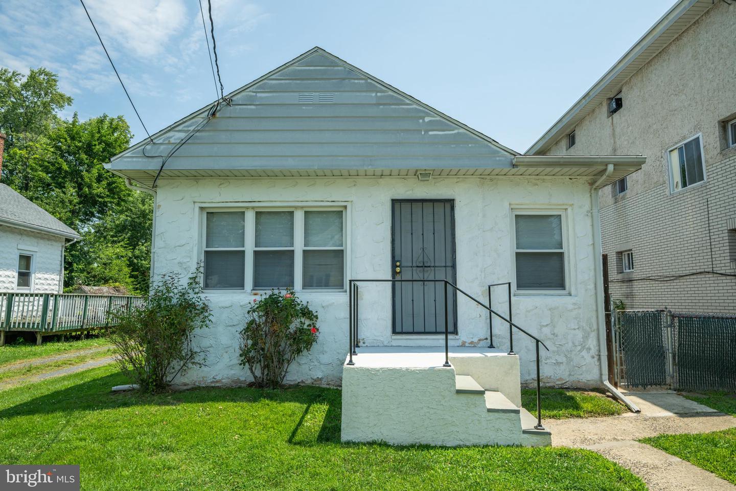 233 Centre Street