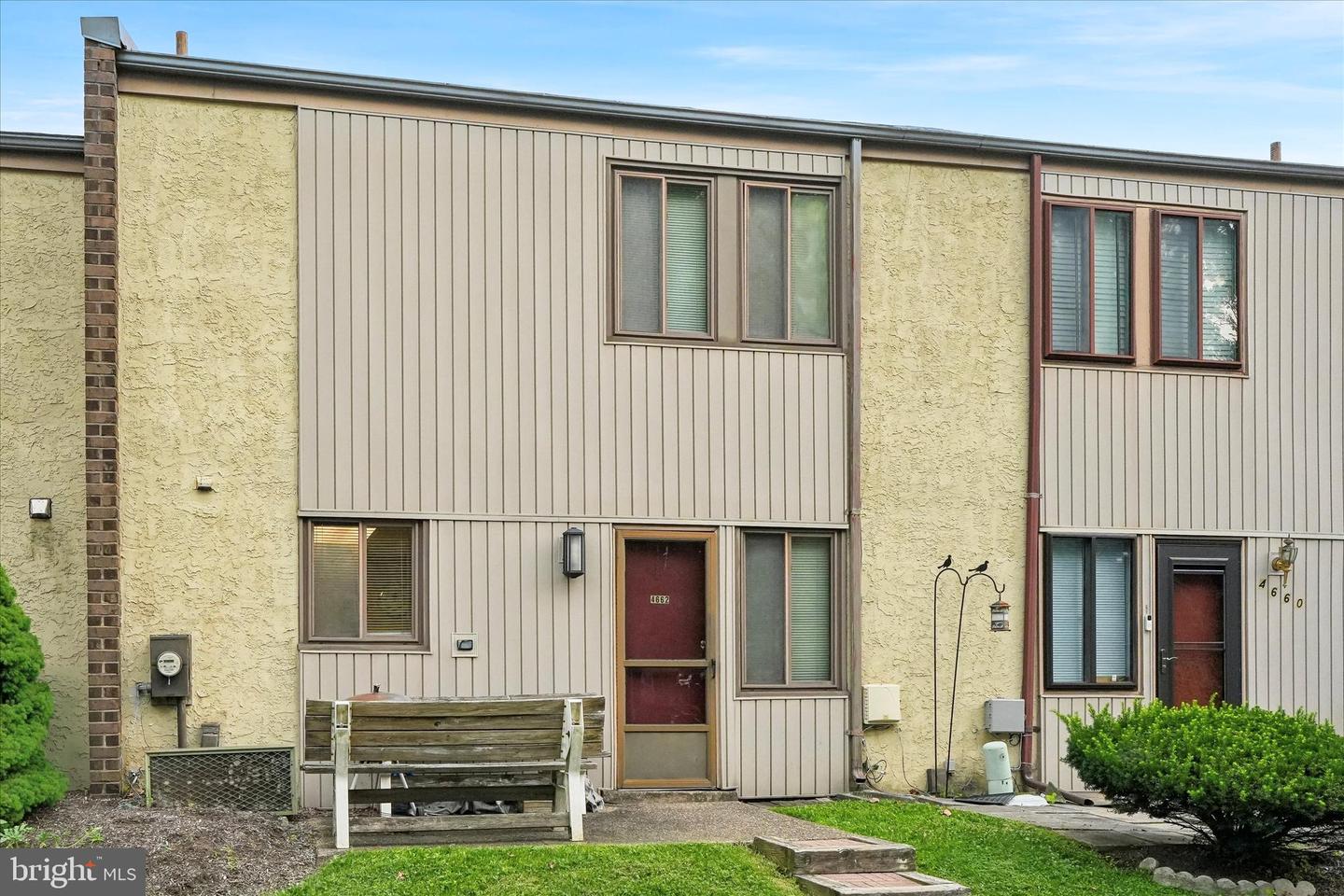 4662 Canterbury Court