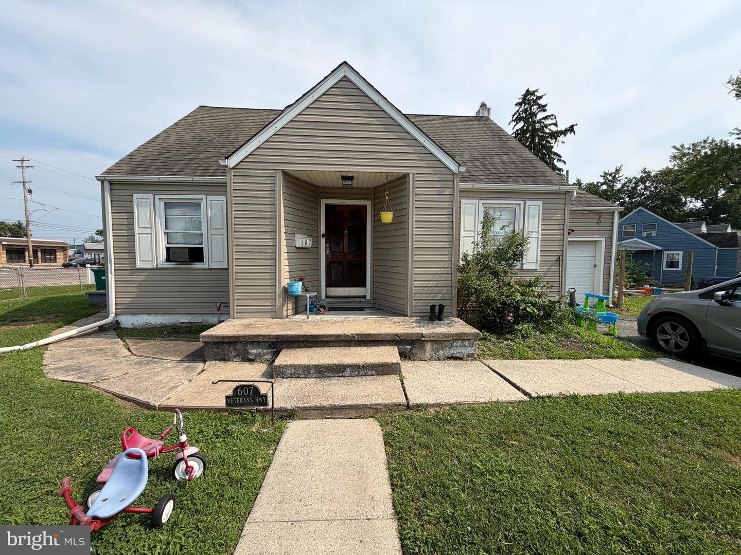 607 Veterans Highway