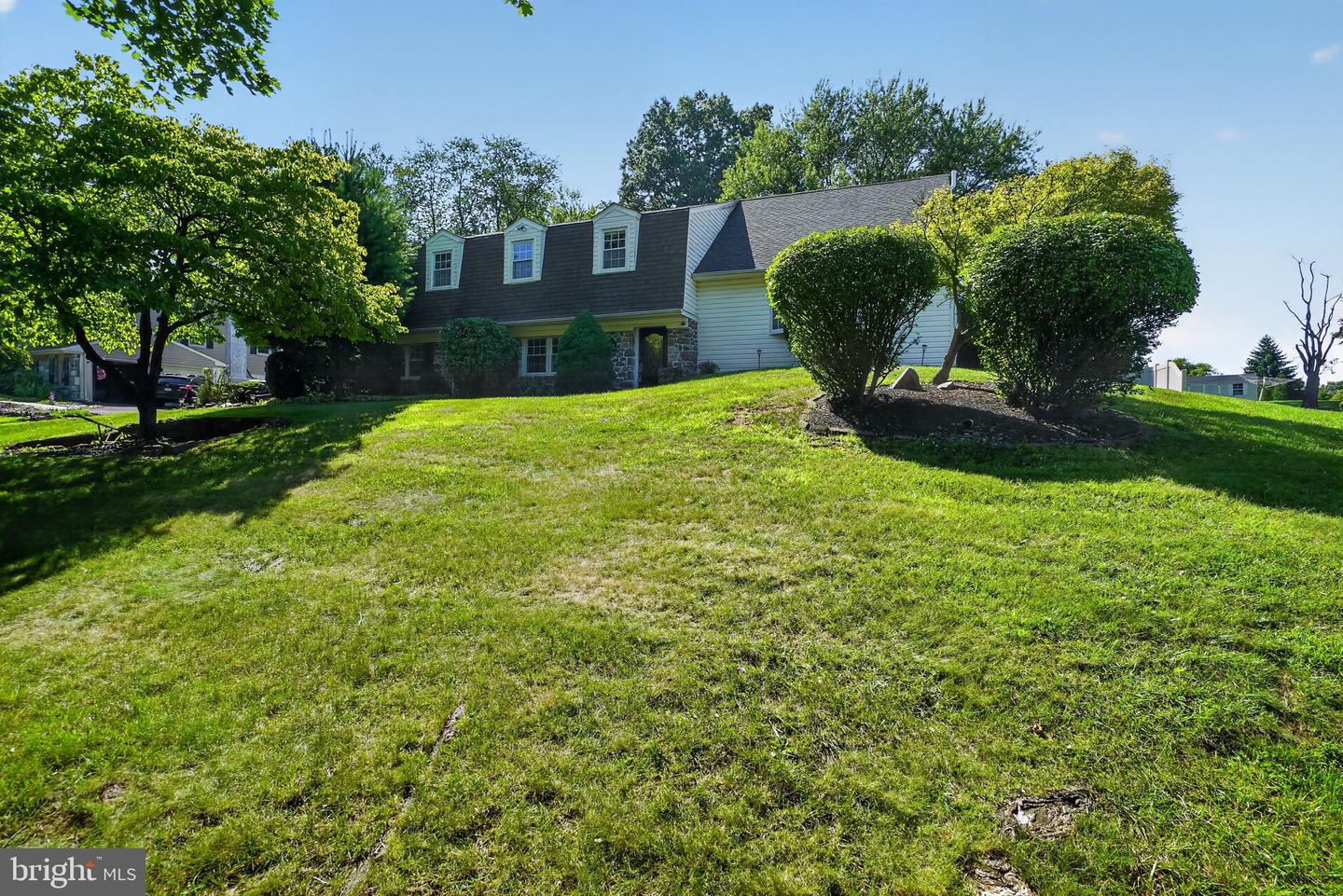 26 High Point Drive, Southampton