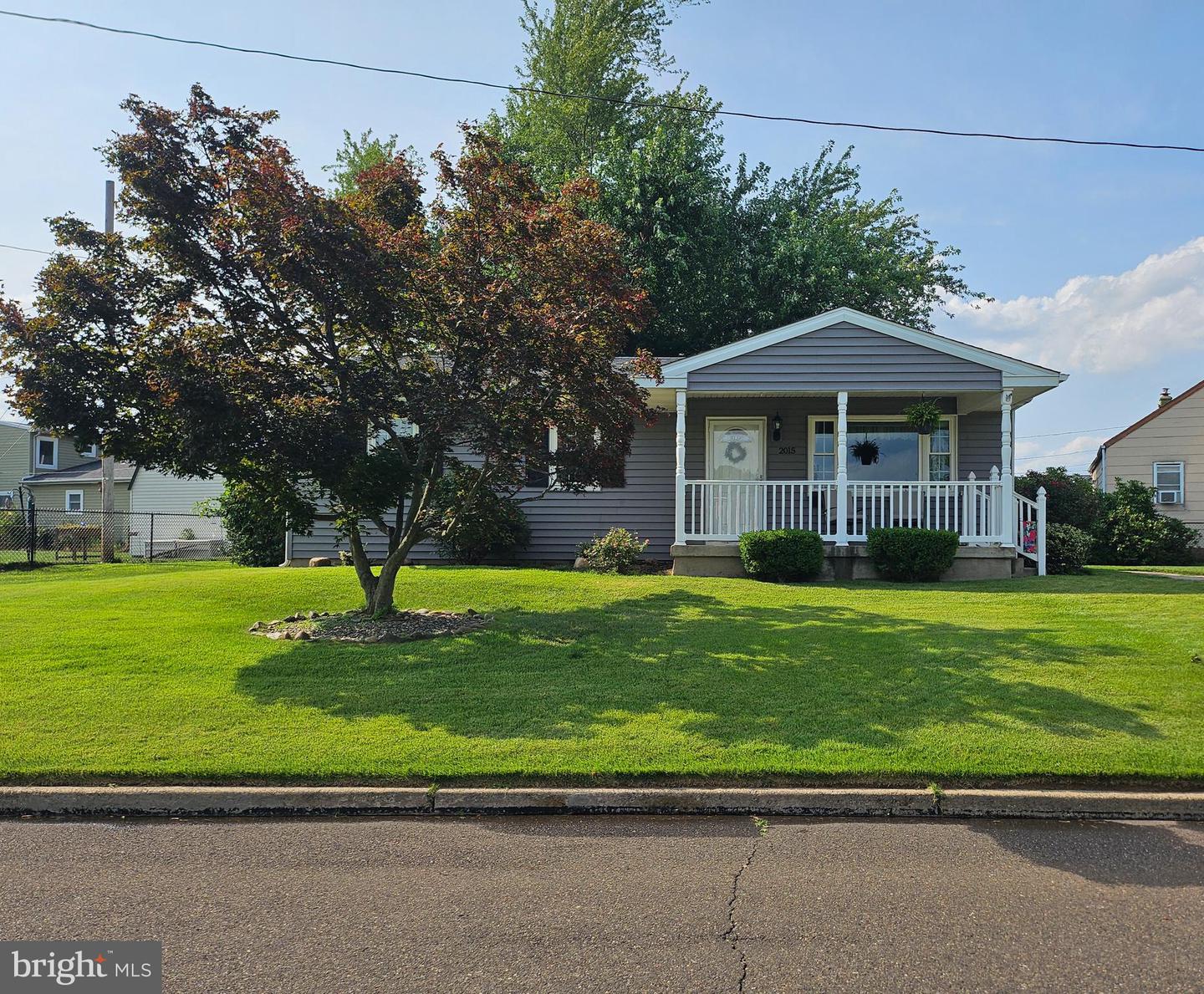 2015 Summit Avenue