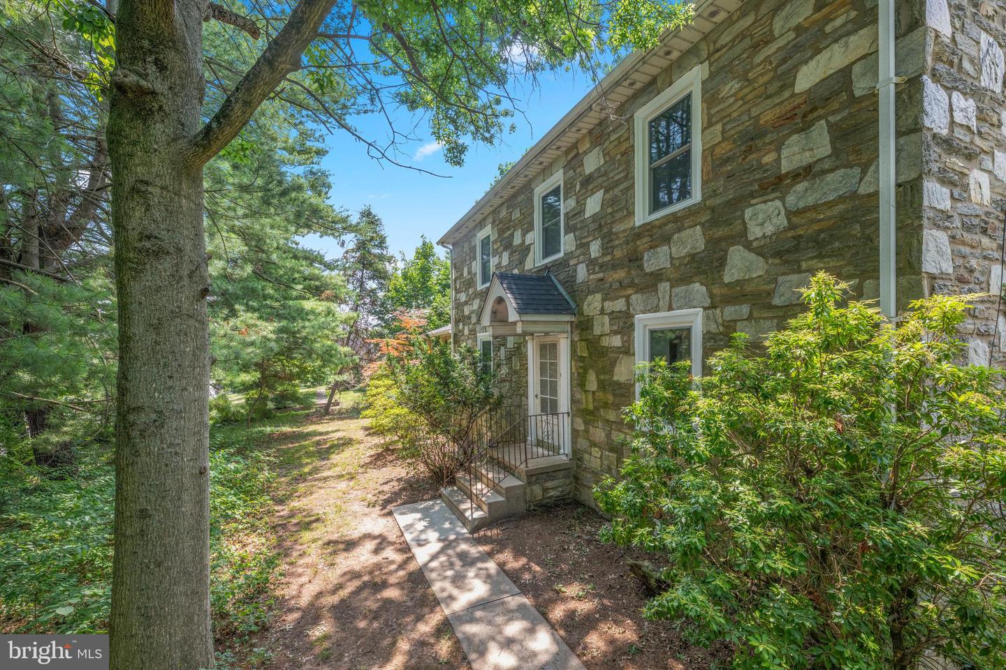 750 E Street Road, Warminster