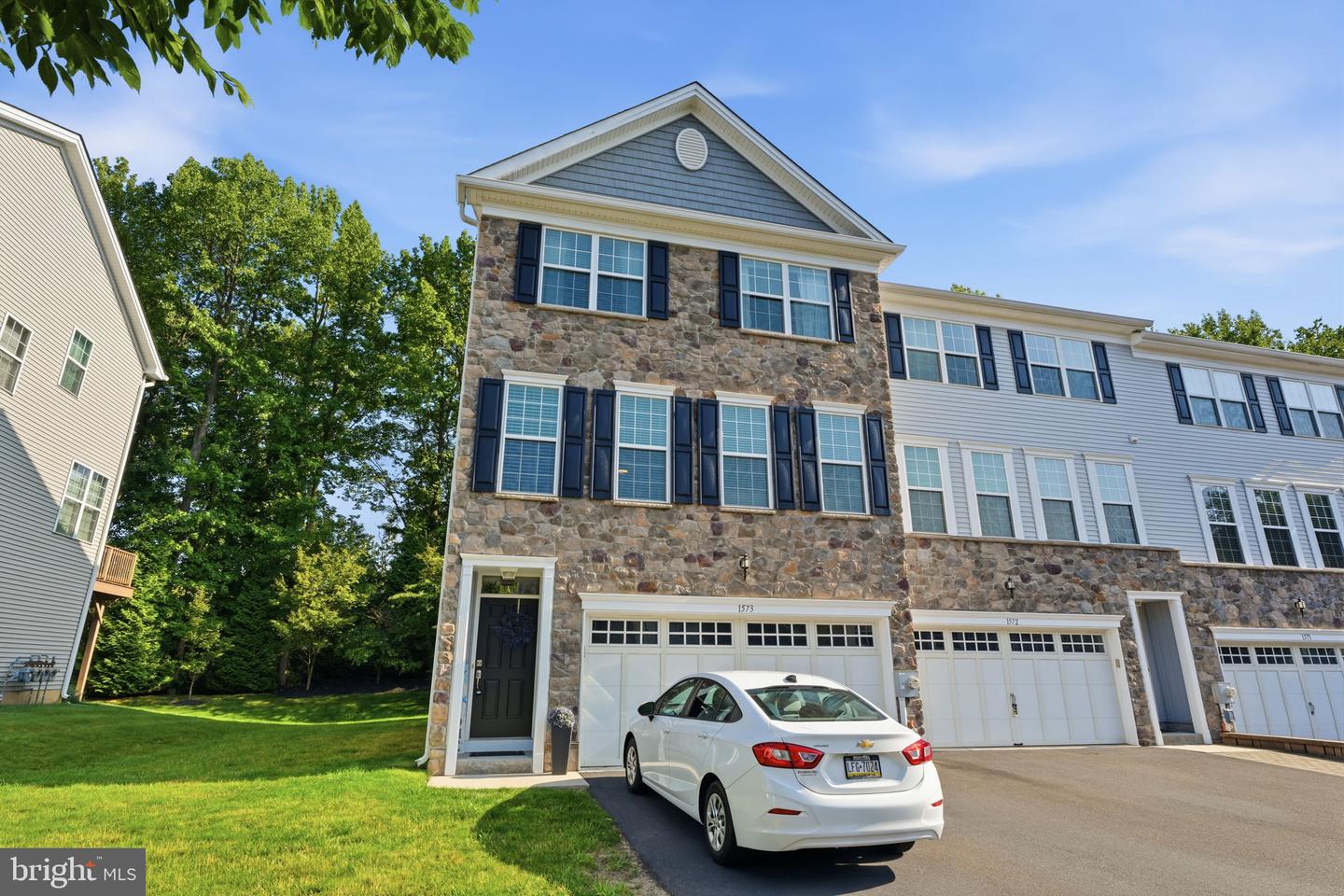 1573 Hickory Lane