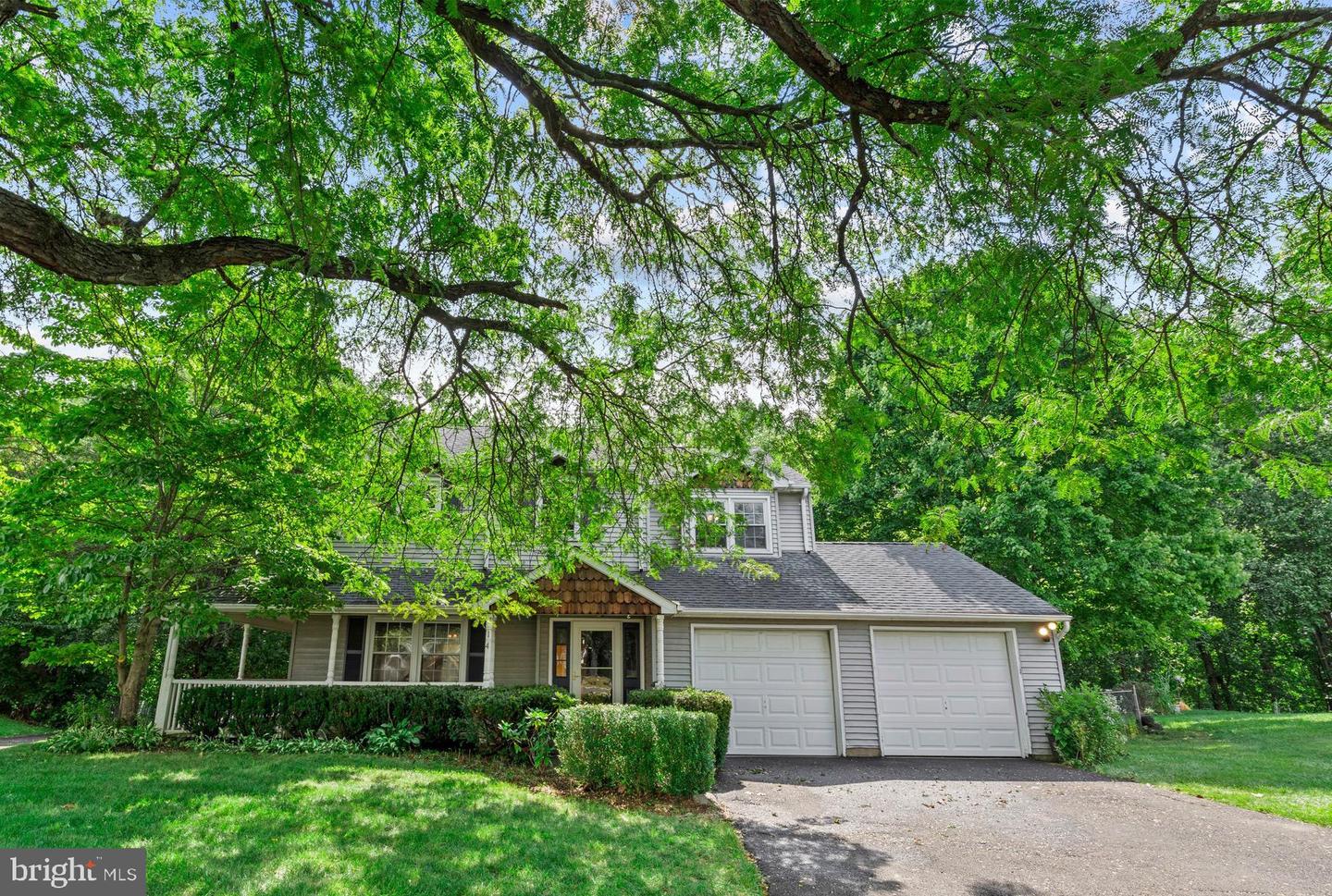 14 Greenway Circle, Fairless Hills