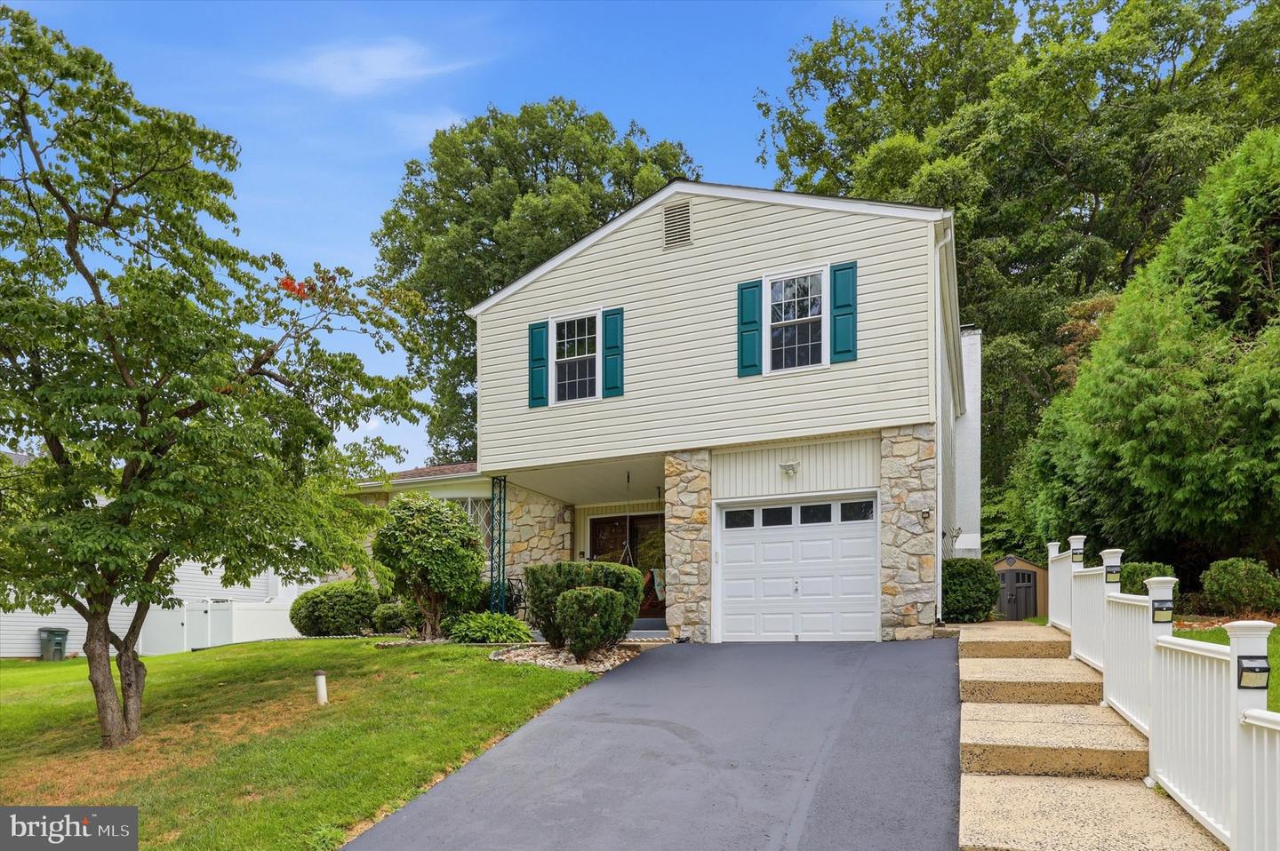 1351 Clover Lane