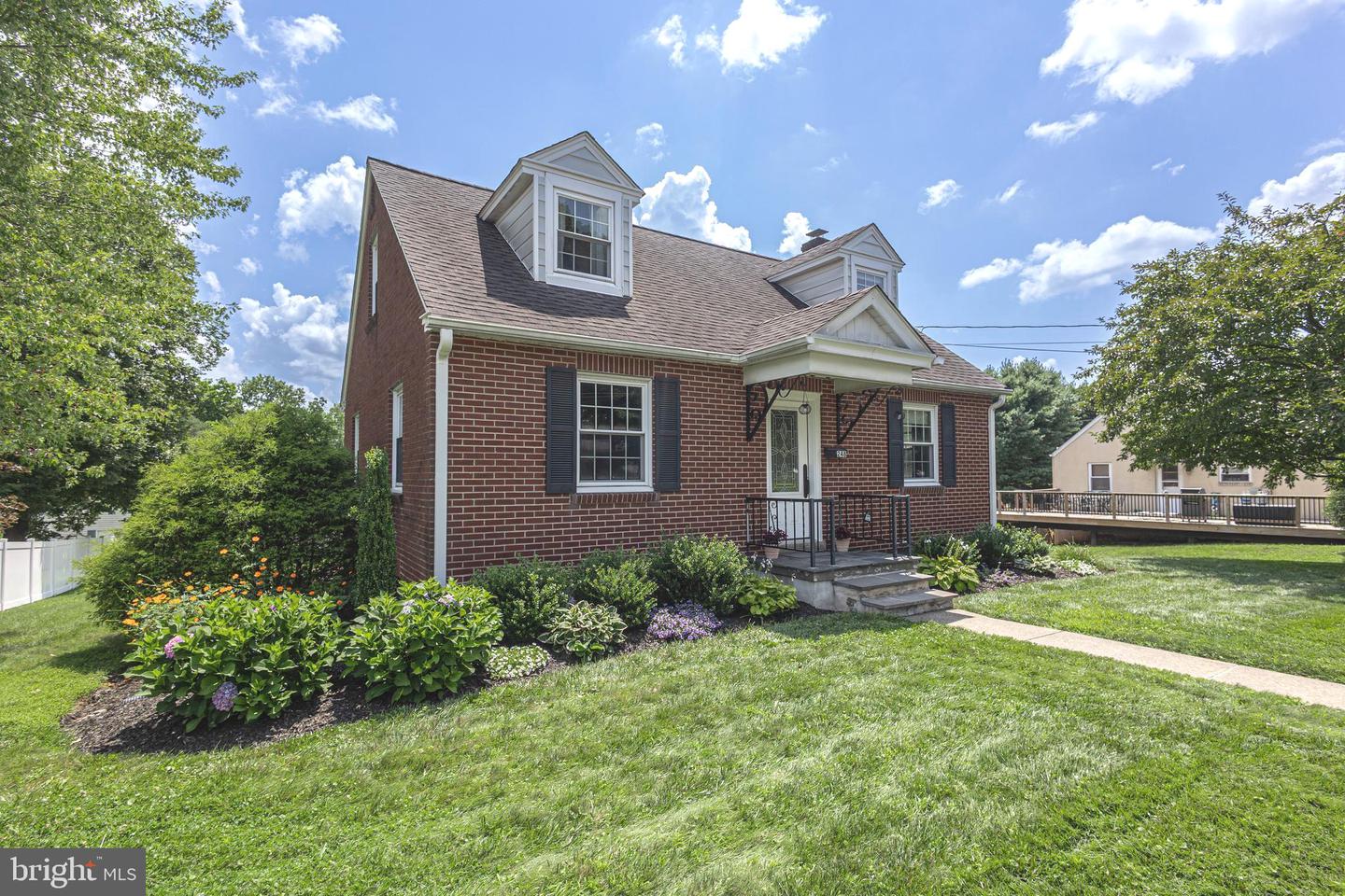 248 N 3rd Street