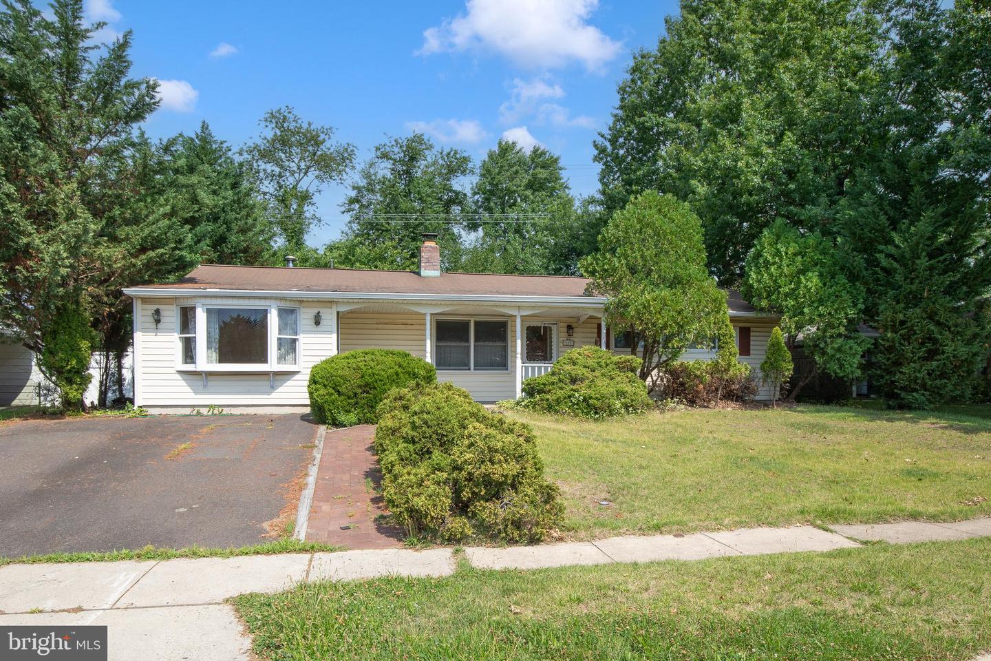 327 Stonybrook Drive