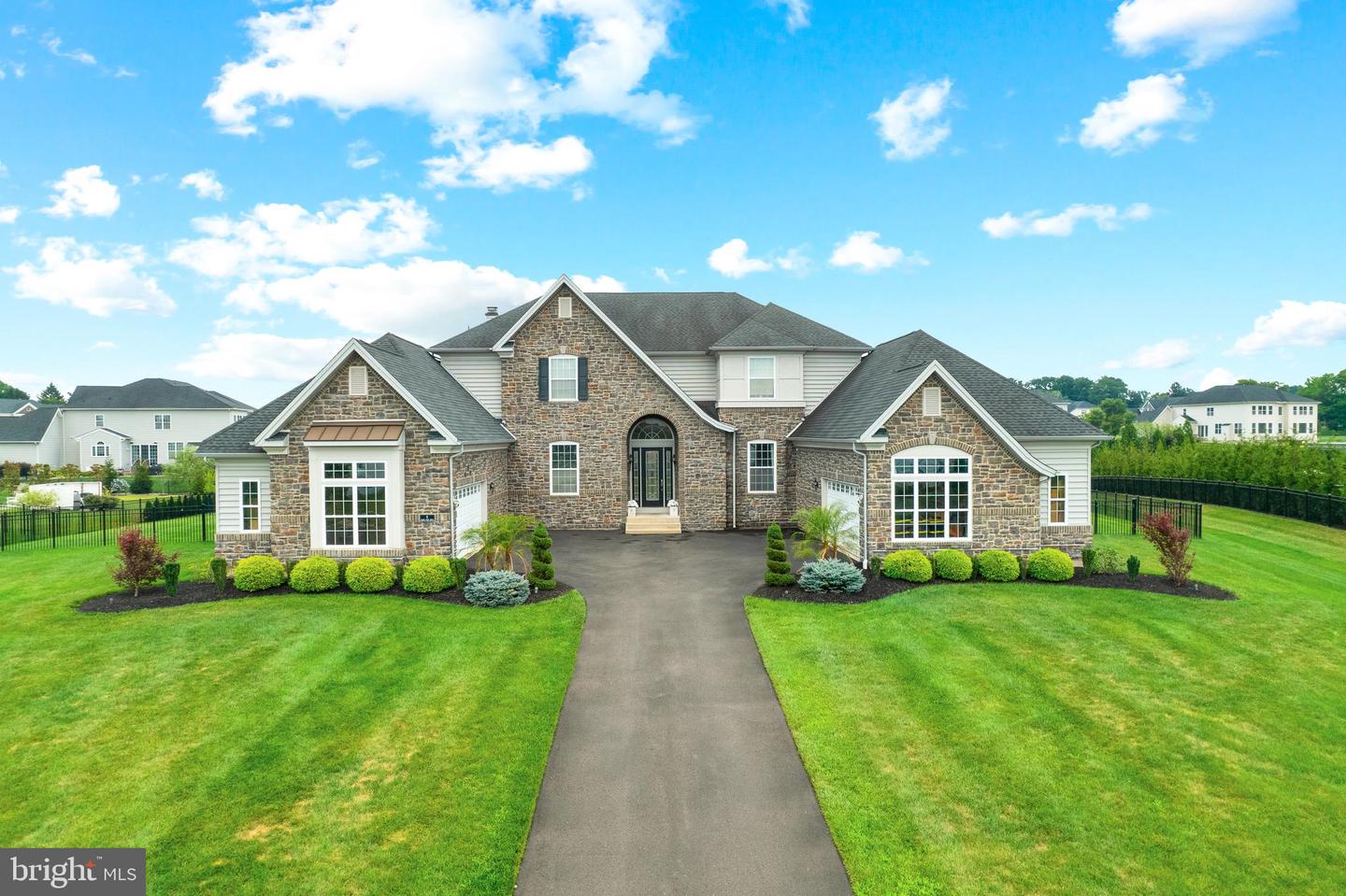 4 Shady Pines Drive