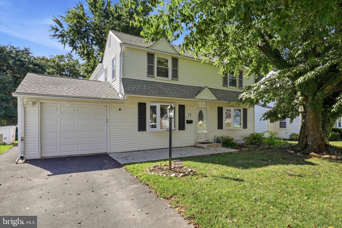 77 Woodlawn Road