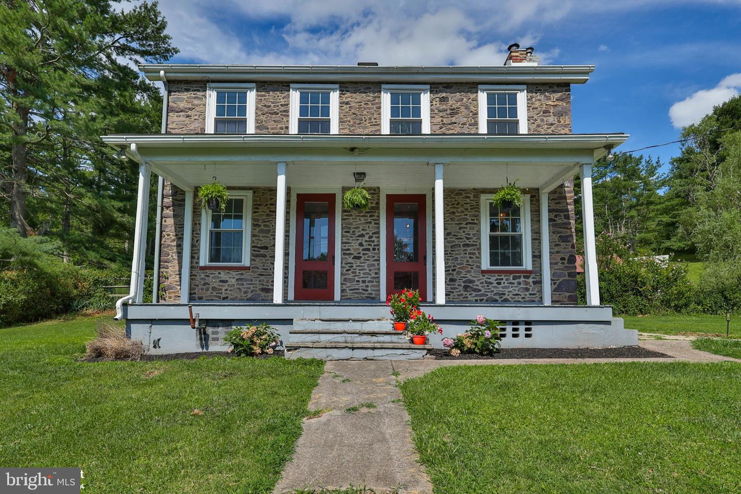 8967 Easton Road