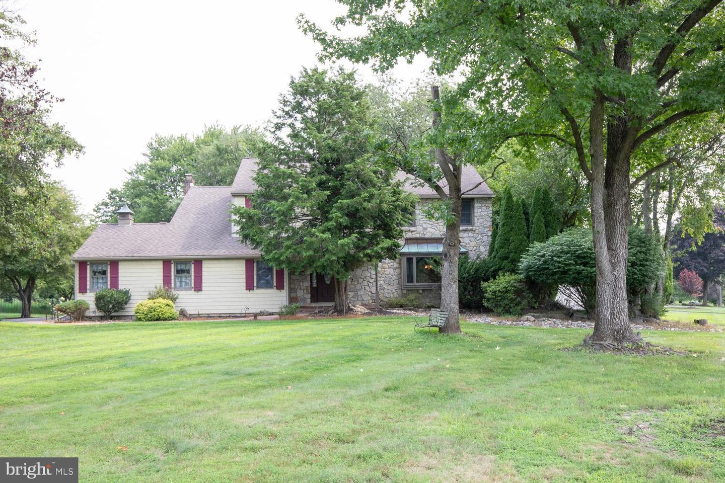 87 Eagle Mount Drive