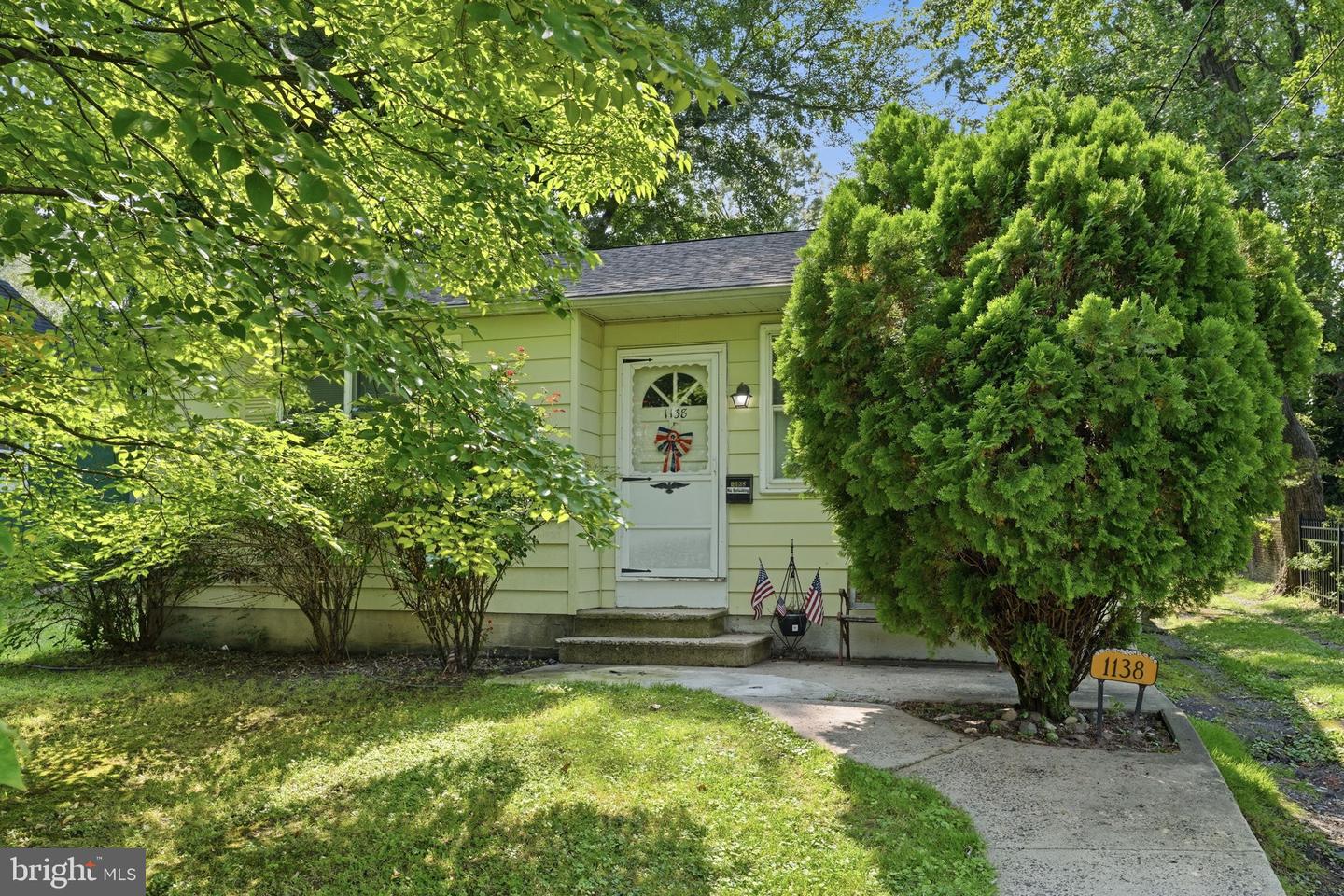 1138 Sunset Lane