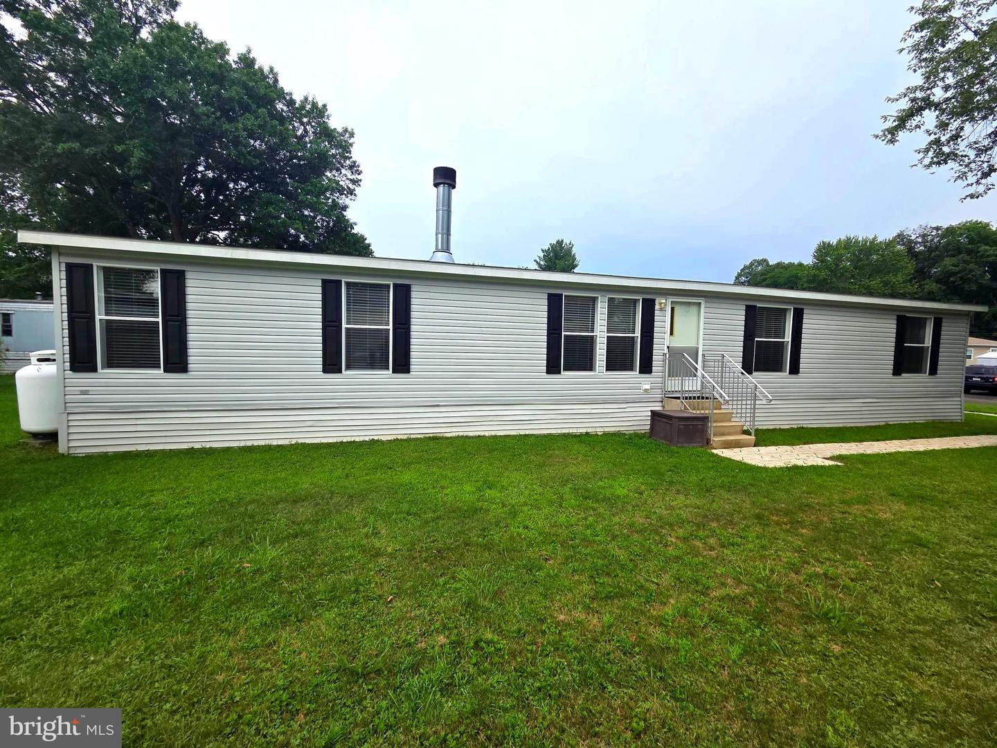 278 Lake Lane