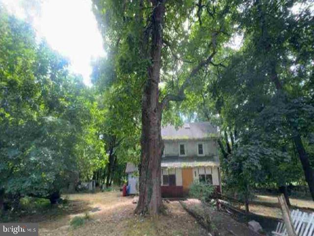115 Muskrat Road