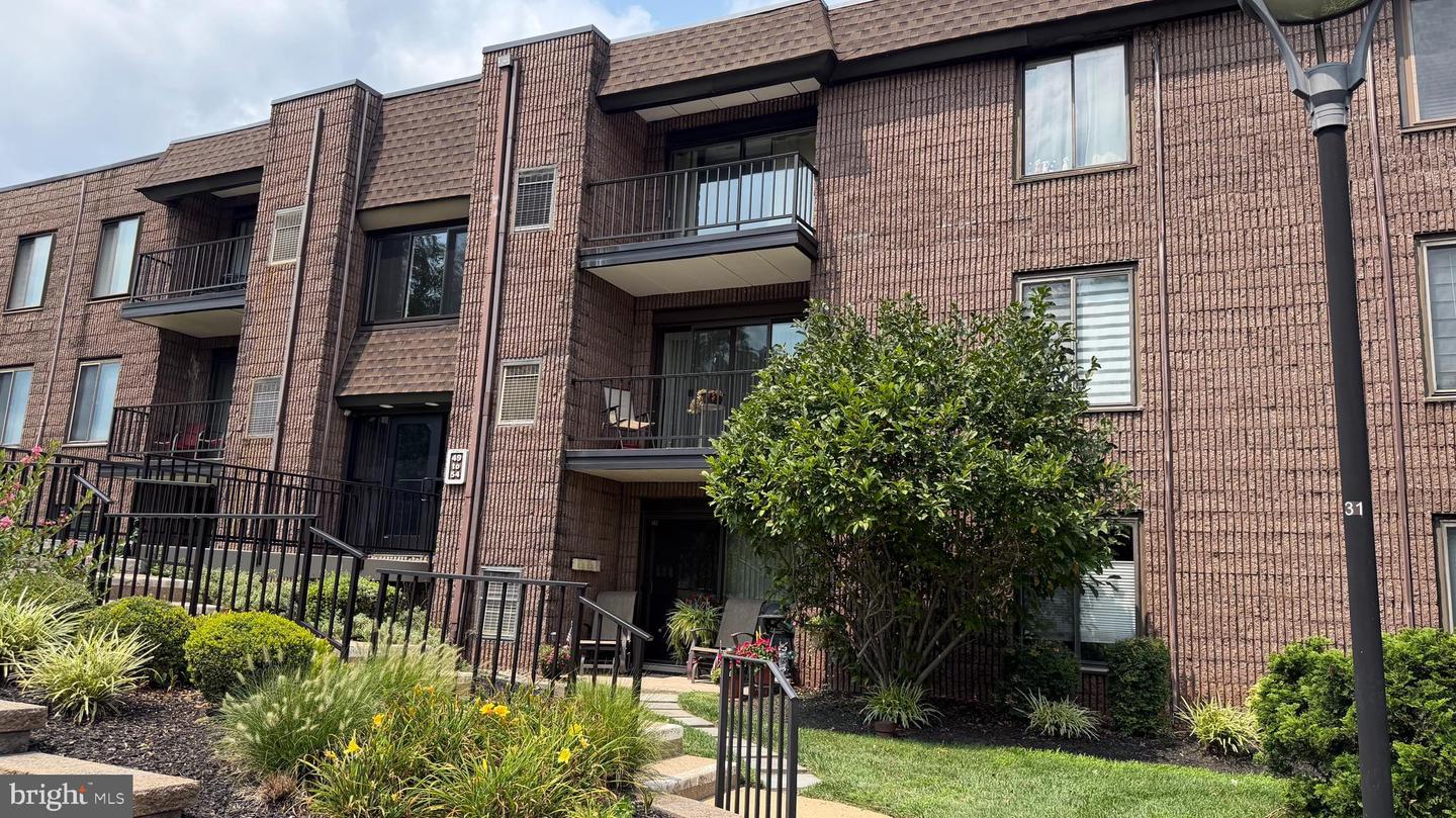 52 Oakridge Drive