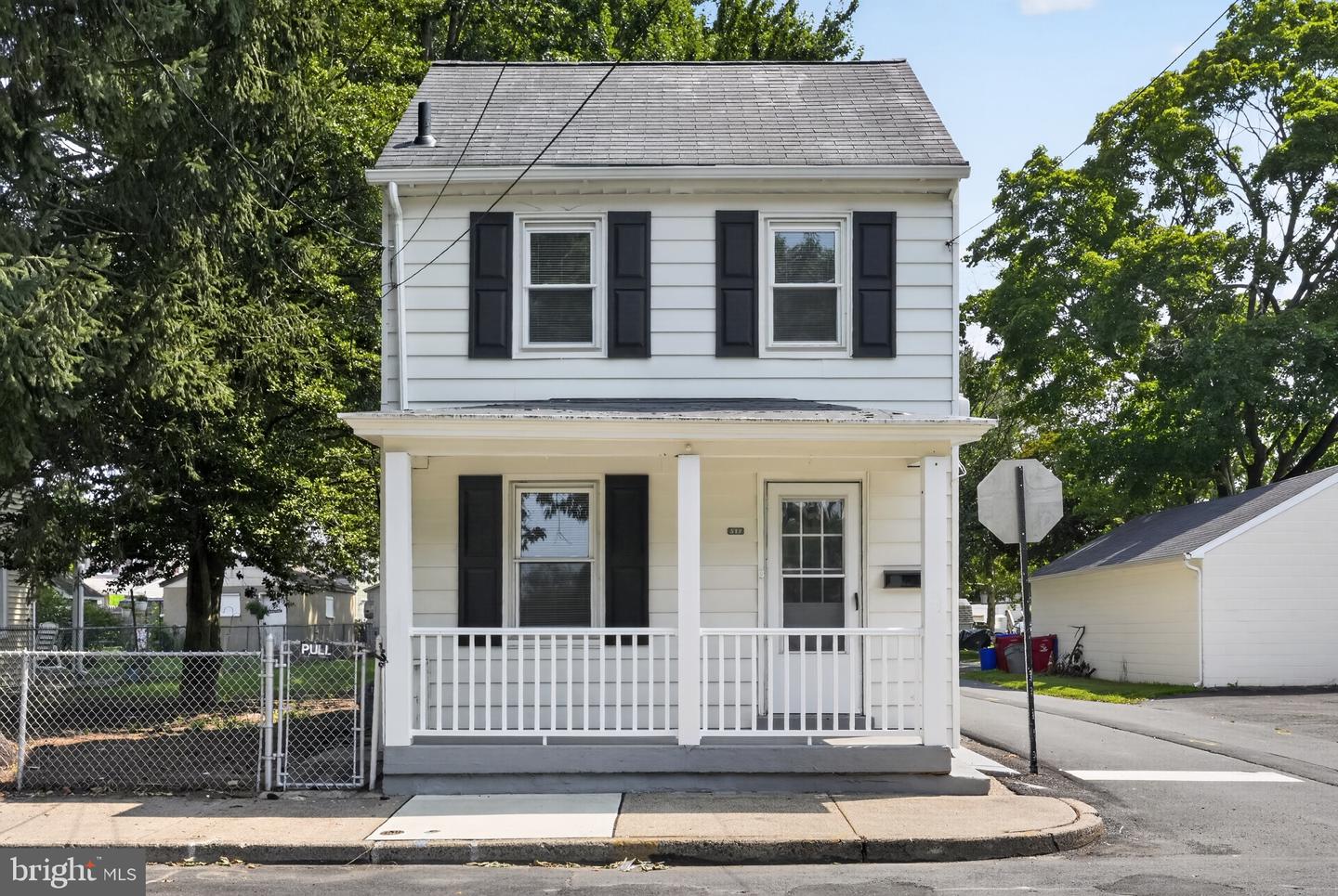 517 Maple Street