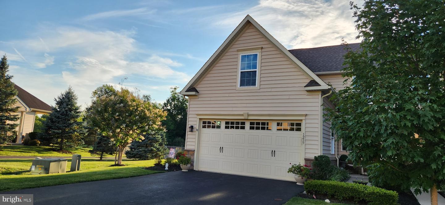 1239 Heron Court