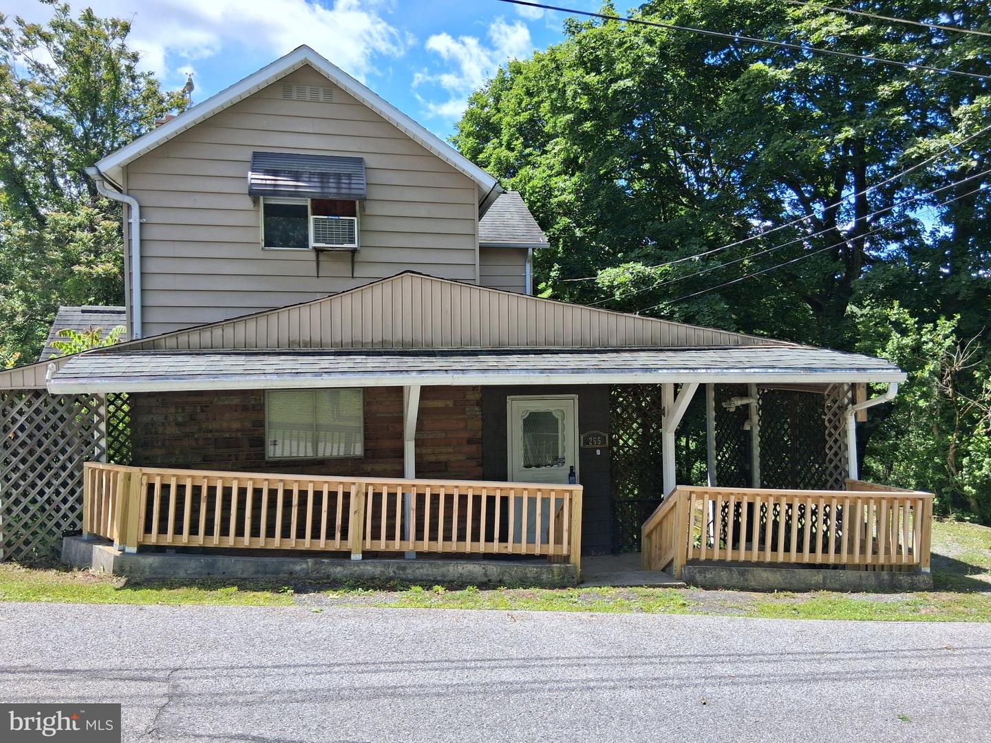 265 View Street