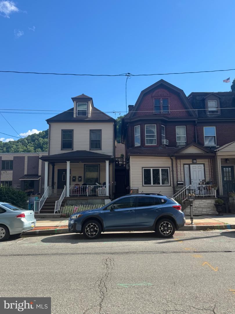 102-104 Main Street, Johnstown