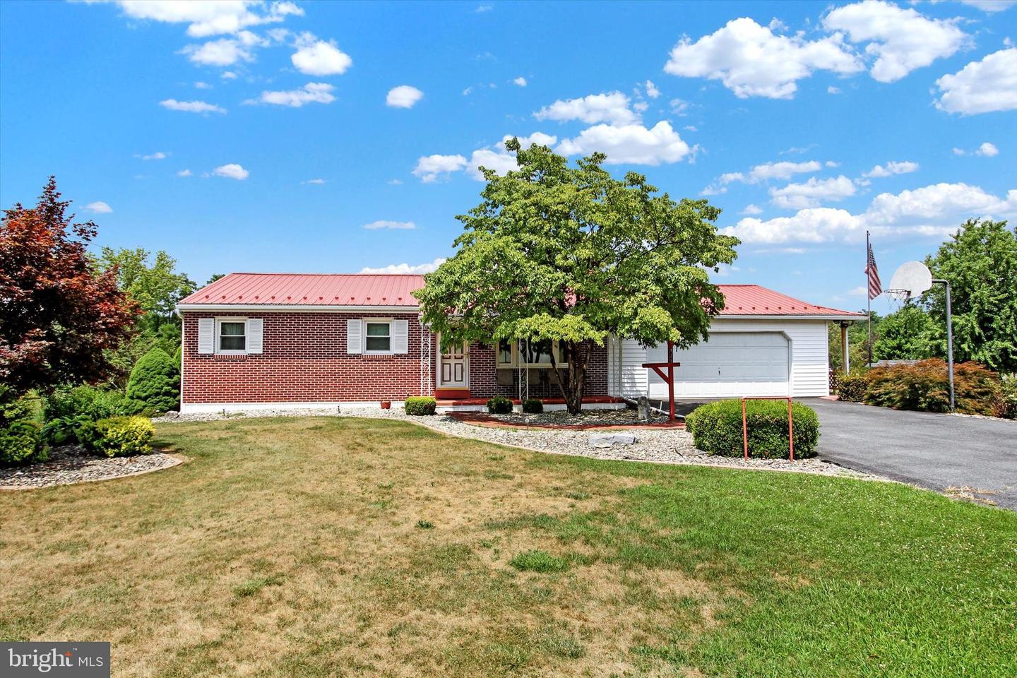 128 Airport Road, Shippensburg