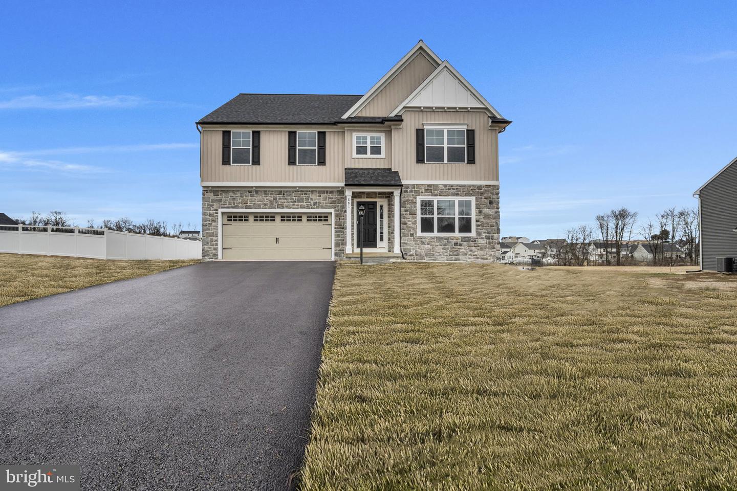 881 Ashfield Drive, Carlisle