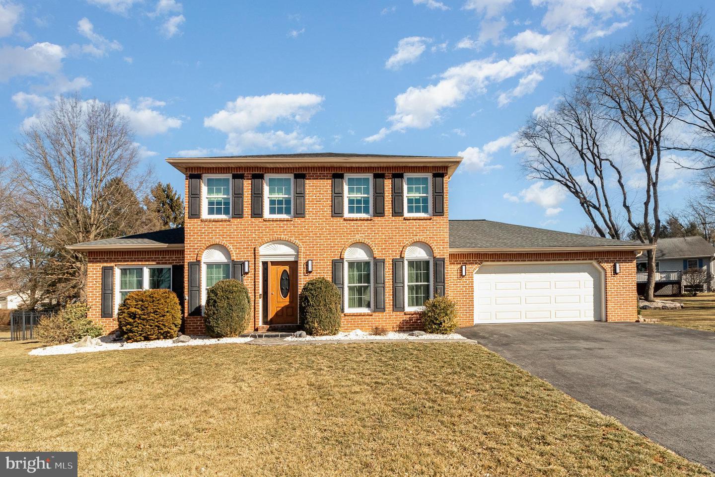 17 Raspberry Drive, Mechanicsburg