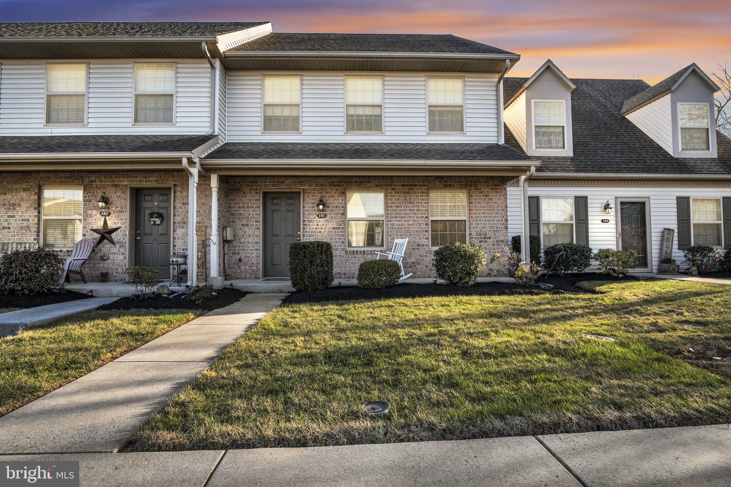 181 Melbourne Lane, Mechanicsburg