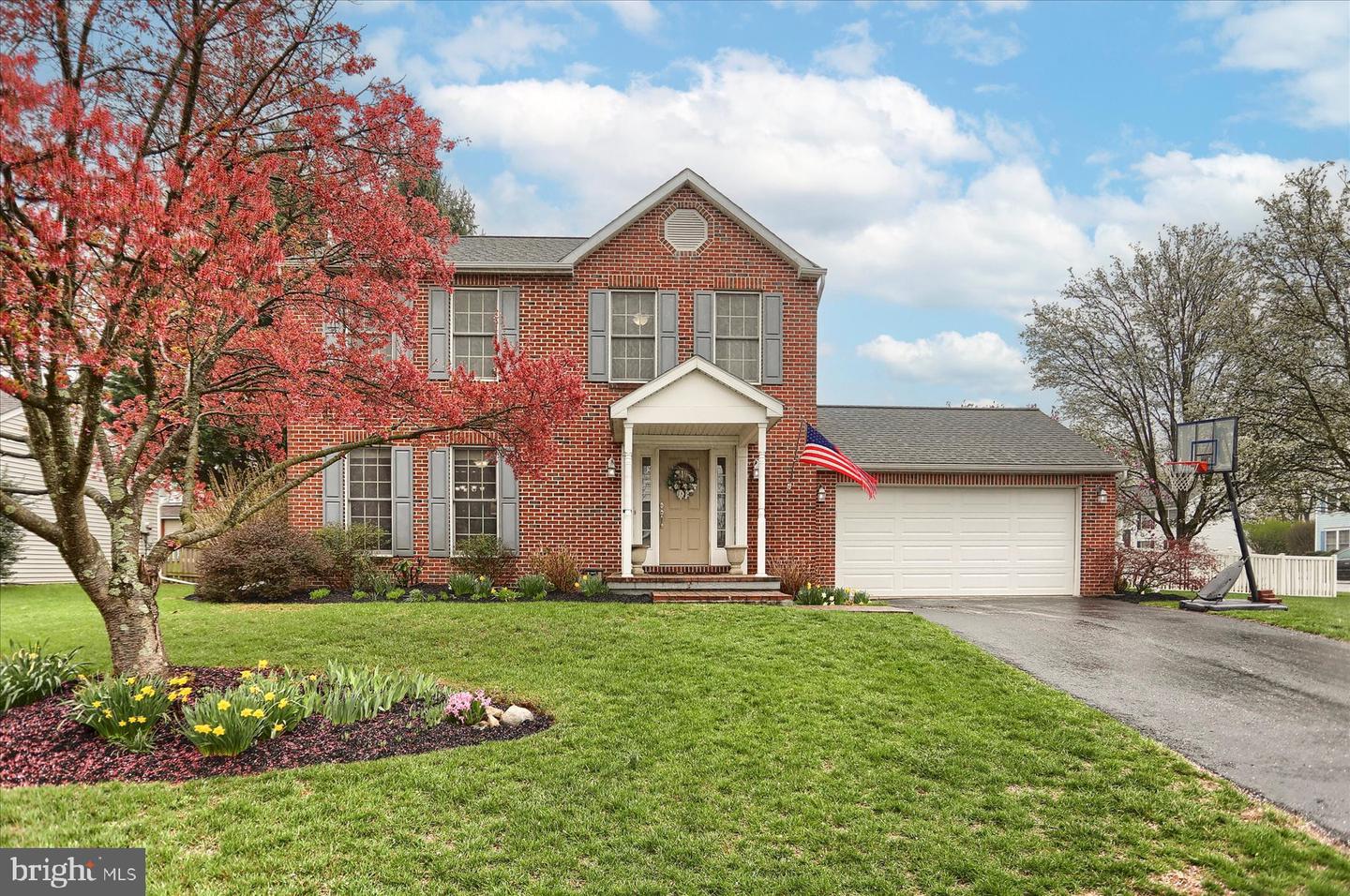 19 Monarch Lane, Mechanicsburg