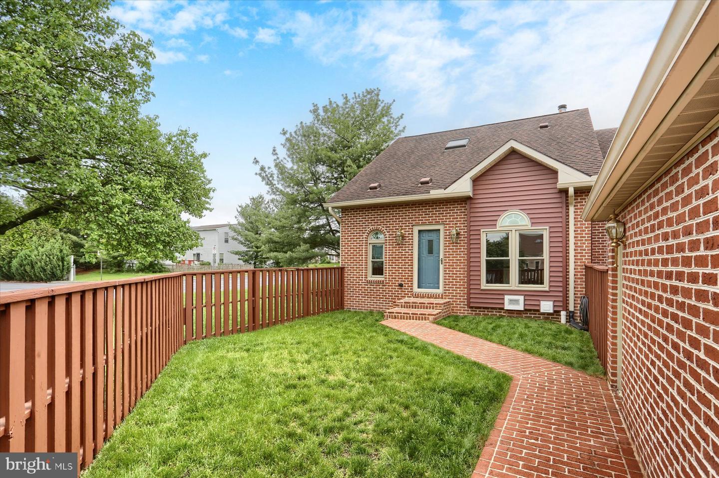 510 Peppercorn Square, Enola