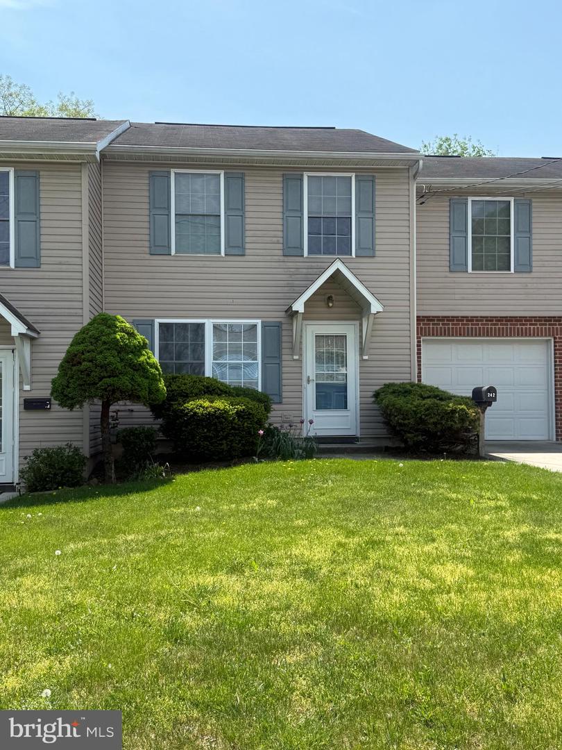 242 H Street, Carlisle
